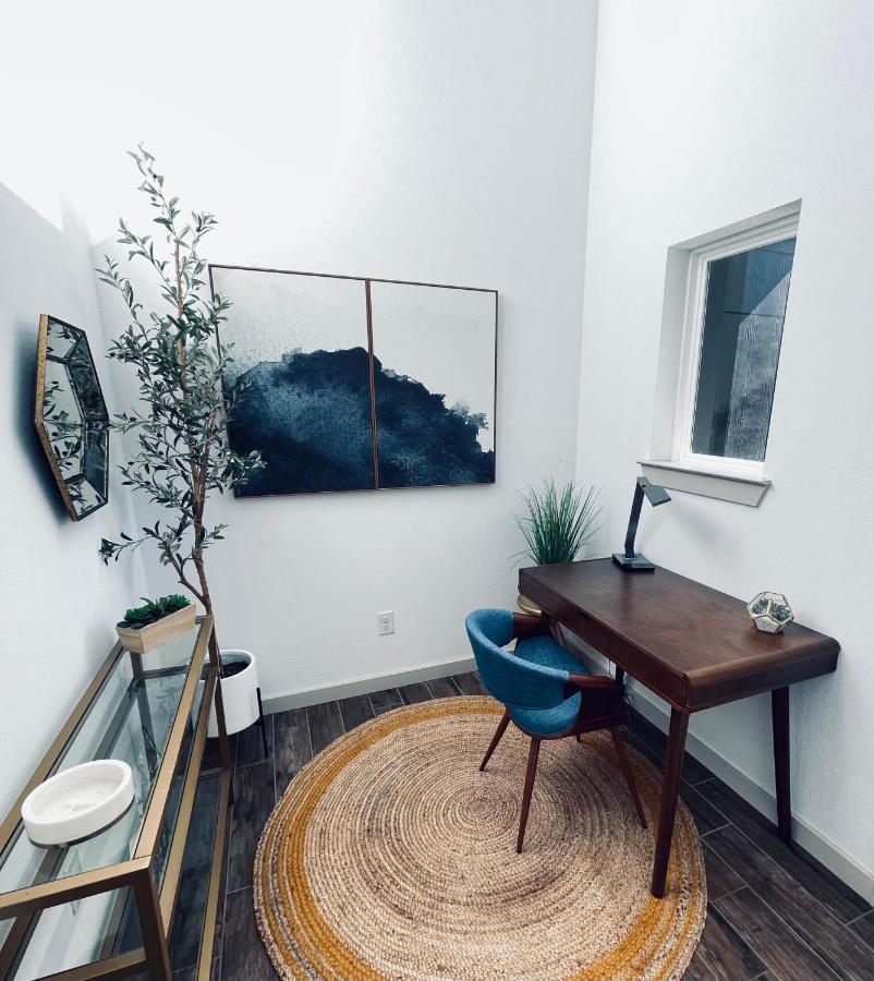 Stylish Townhome Near At&T Stadium, Globe Life, Six Flags & More 阿林顿 外观 照片